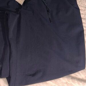 L.L.‎ Bean Men’s XL Multisport Navy Pants